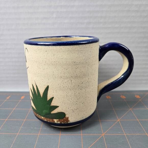 Signed Sandstone Texture Pottery Coffee Tea Mug Mexico Sombrero Cactus Blue Rim - Picture 2 of 13
